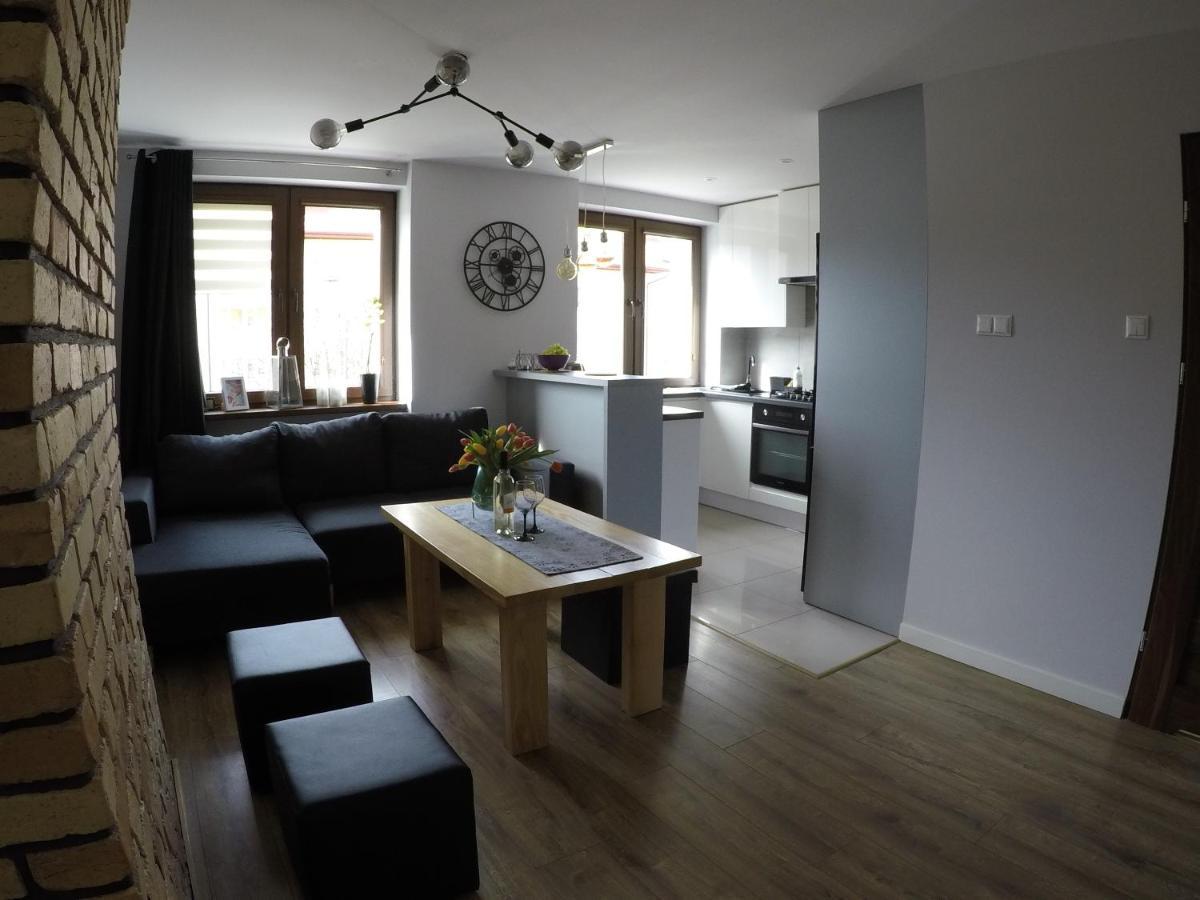 ウストシキ・ドルネApartament Bieszczadyアパートメント エクステリア 写真