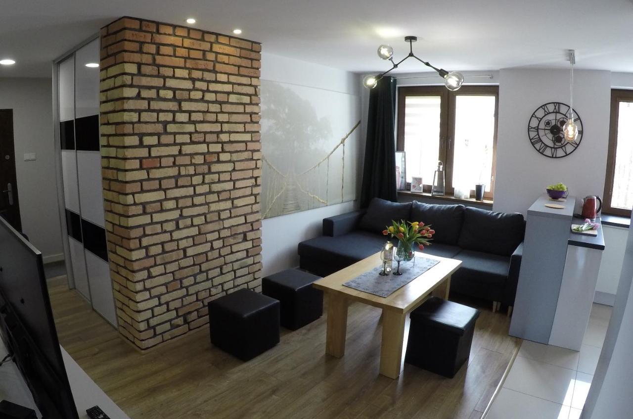 ウストシキ・ドルネApartament Bieszczadyアパートメント エクステリア 写真