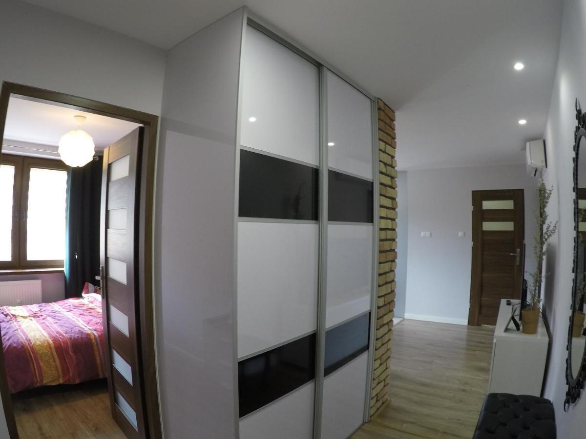 ウストシキ・ドルネApartament Bieszczadyアパートメント エクステリア 写真